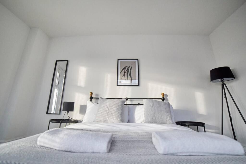 High Spec Spacious 2Bd Apt, Parking, Nr Newcastle Гейтсхед Экстерьер фото